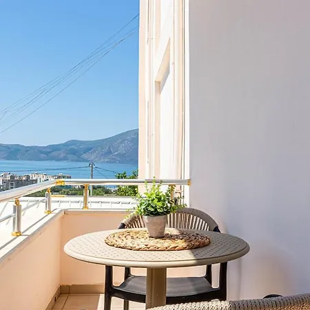 Radhima Res 15 - One Bedroom Apt, Sea View Appartement *